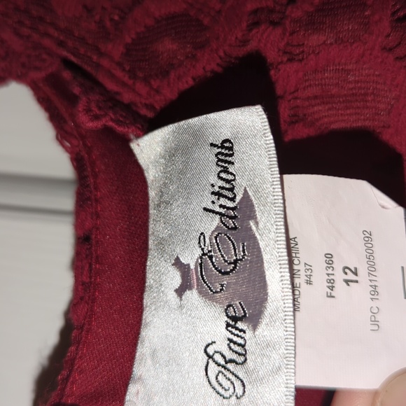 ❤️5/$25 l EUC Rare Edition Lace Maroon Dress - Picture 5 of 6